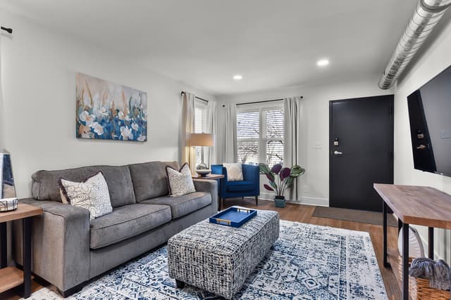Blue Oasis: Modern 1-Bed Retreat Apt 1