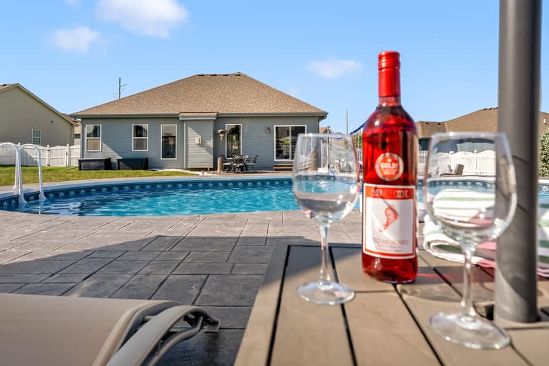 Large Family Retreat – Pool, Movie Room, Sleeps 16